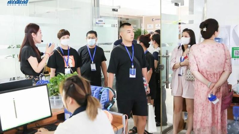 上海的自考培训机构众多，大致可以分为以下几类：
